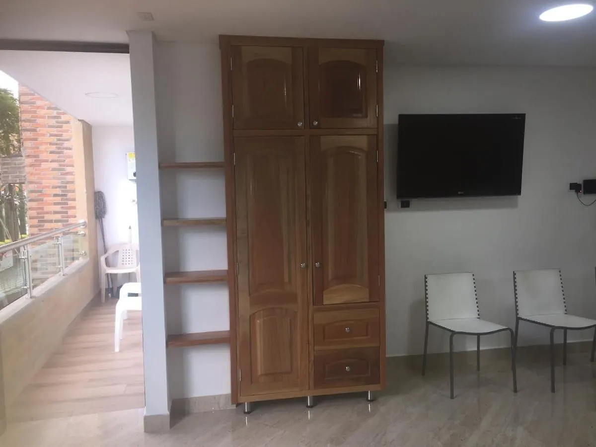 En Laureles Con Ascensor , Balcon Y Muy Bien Ubicado En Laureles Medellin , El Barrio Mas Cool Del Mundo Apartment