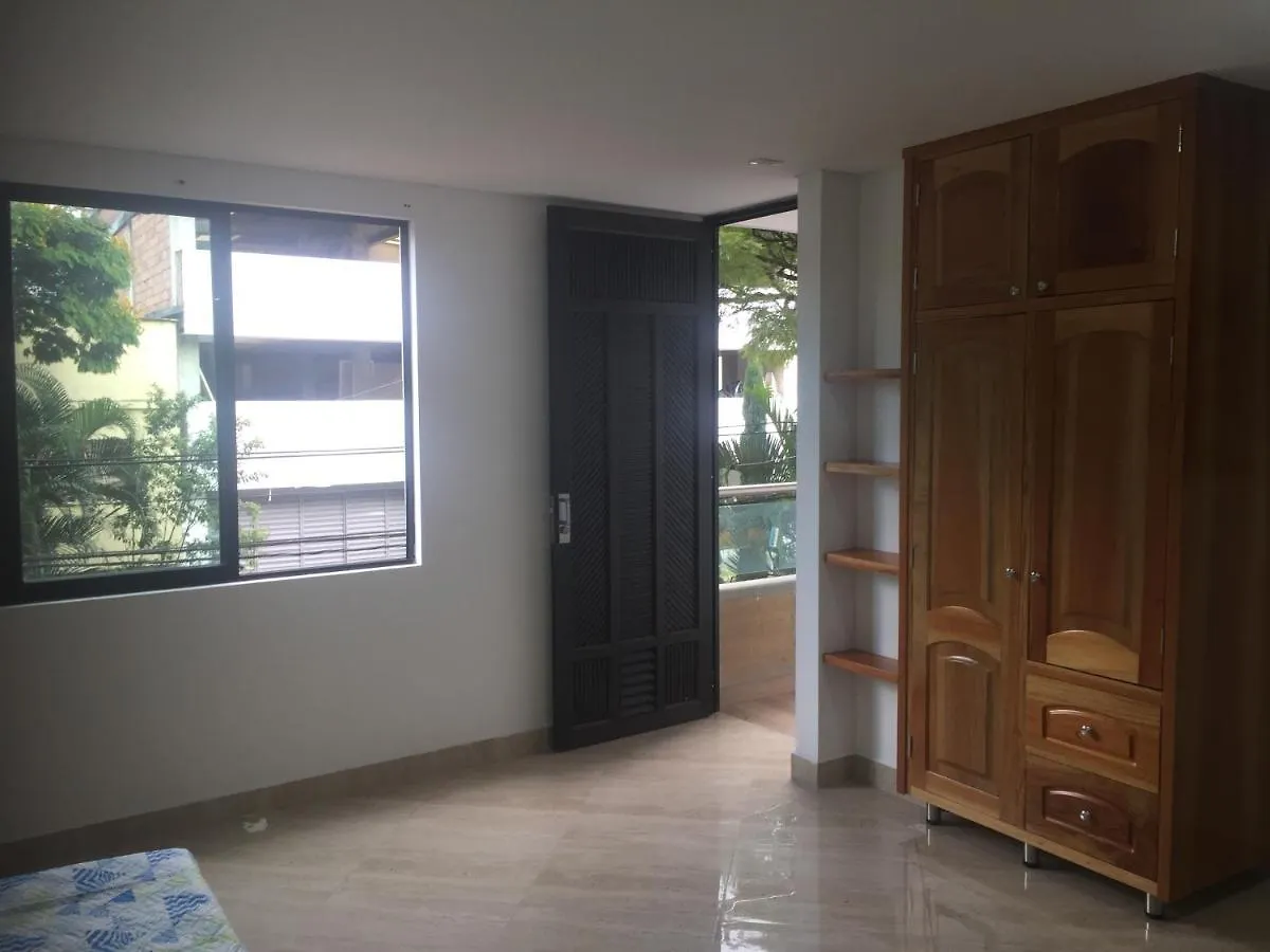 En Laureles Con Ascensor , Balcon Y Muy Bien Ubicado En Laureles Medellin , El Barrio Mas Cool Del Mundo Apartment Colombia