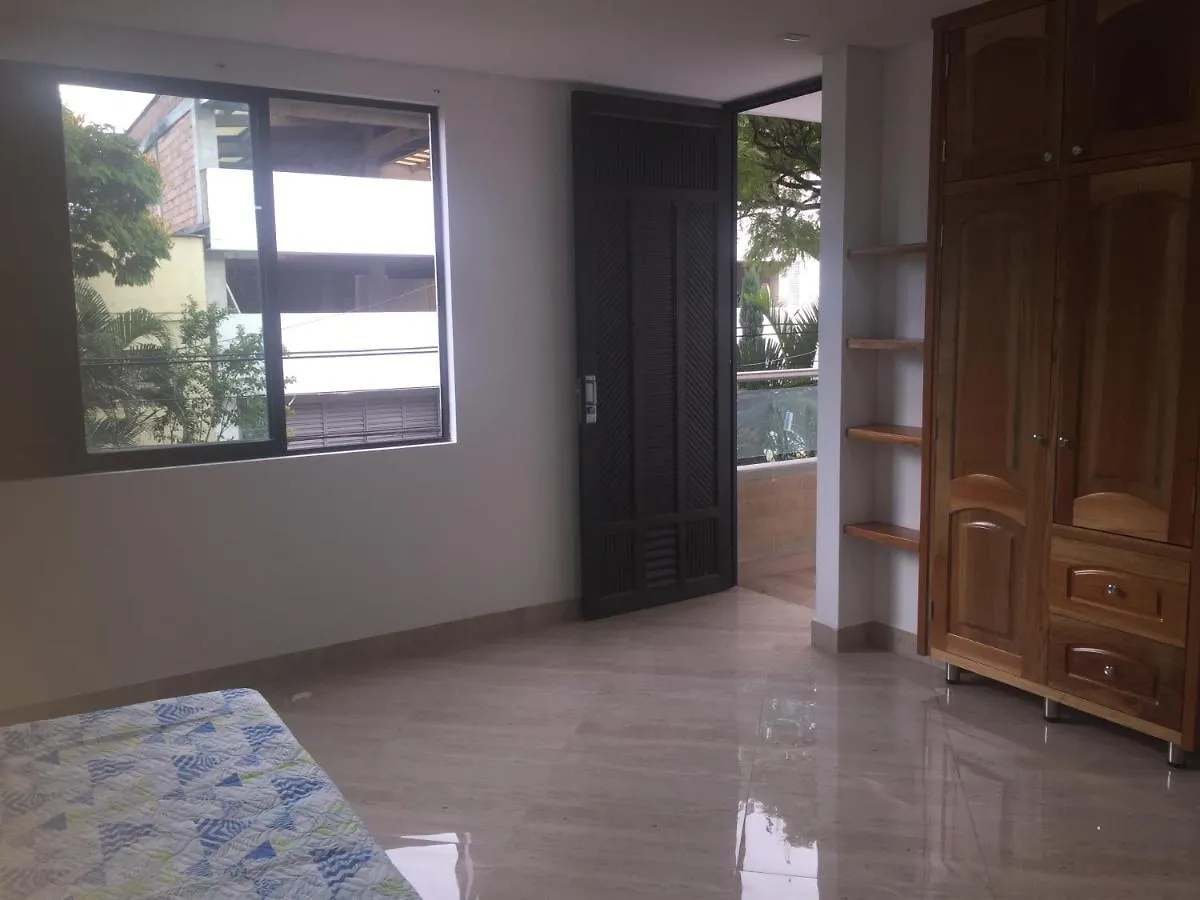 En Laureles Con Ascensor , Balcon Y Muy Bien Ubicado En Laureles Medellin , El Barrio Mas Cool Del Mundo Apartment