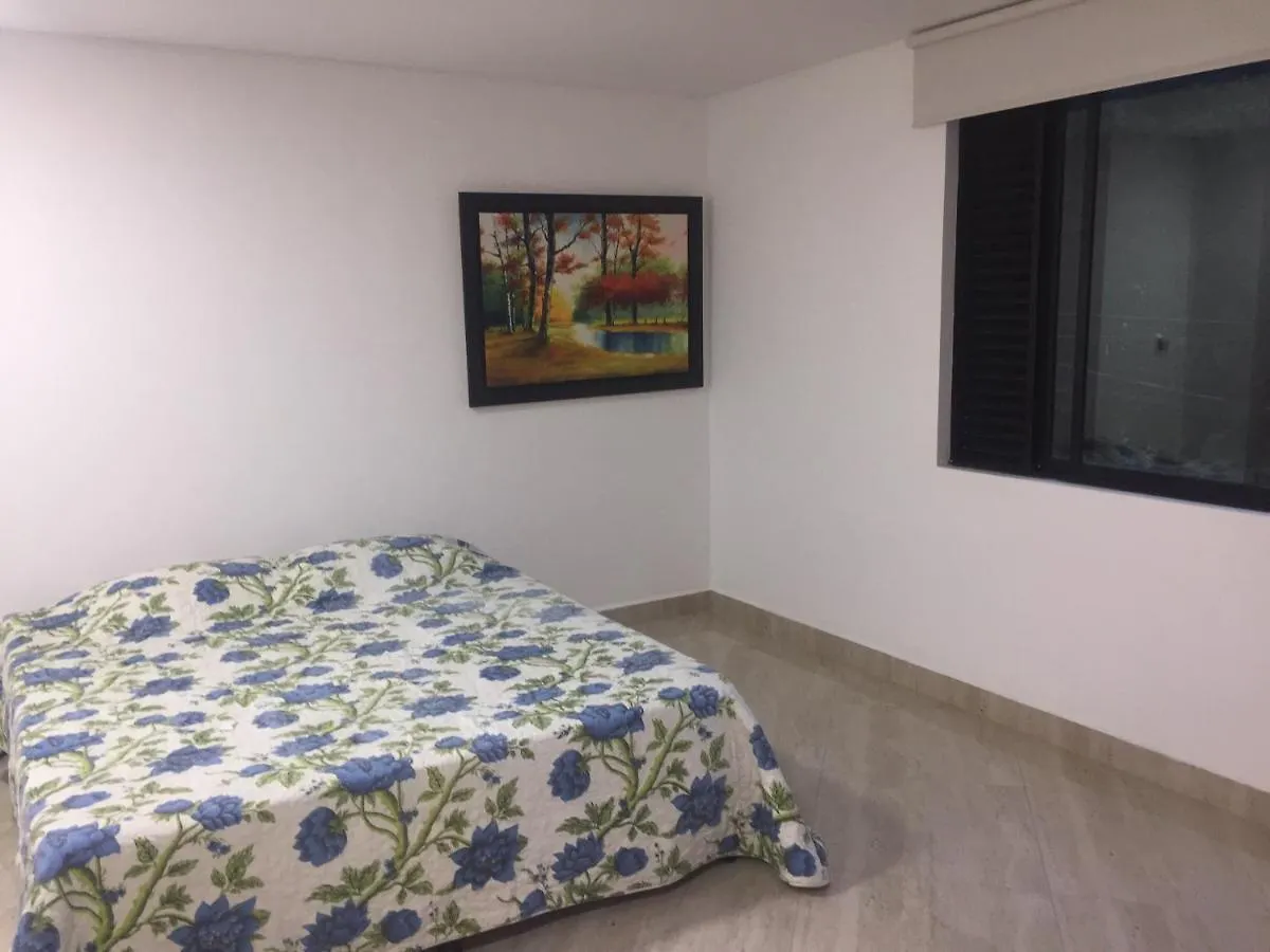En Laureles Con Ascensor , Balcon Y Muy Bien Ubicado En Laureles Medellin , El Barrio Mas Cool Del Mundo Apartment Colombia