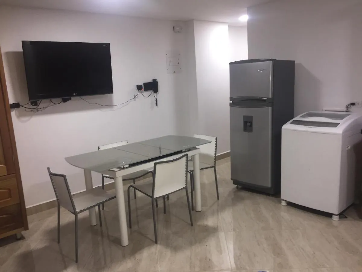 En Laureles Con Ascensor , Balcon Y Muy Bien Ubicado En Laureles Medellin , El Barrio Mas Cool Del Mundo Apartment