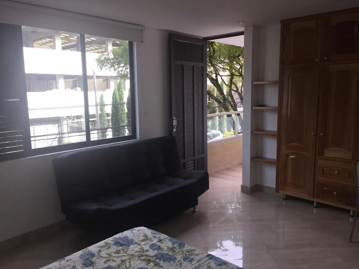 En Laureles Con Ascensor , Balcon Y Muy Bien Ubicado En Laureles Medellin , El Barrio Mas Cool Del Mundo Apartment