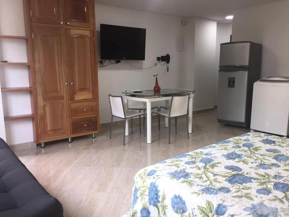 En Laureles Con Ascensor , Balcon Y Muy Bien Ubicado En Laureles Medellin , El Barrio Mas Cool Del Mundo Apartment