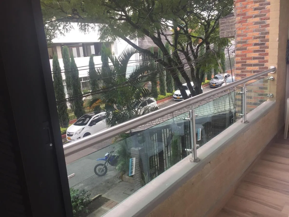 En Laureles Con Ascensor , Balcon Y Muy Bien Ubicado En Laureles Medellin , El Barrio Mas Cool Del Mundo Διαμέρισμα