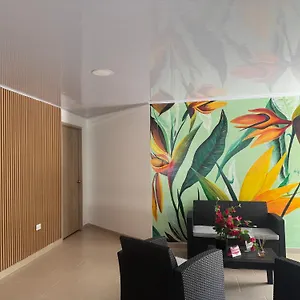 Leonor's , Bahia Suroeste Colombia