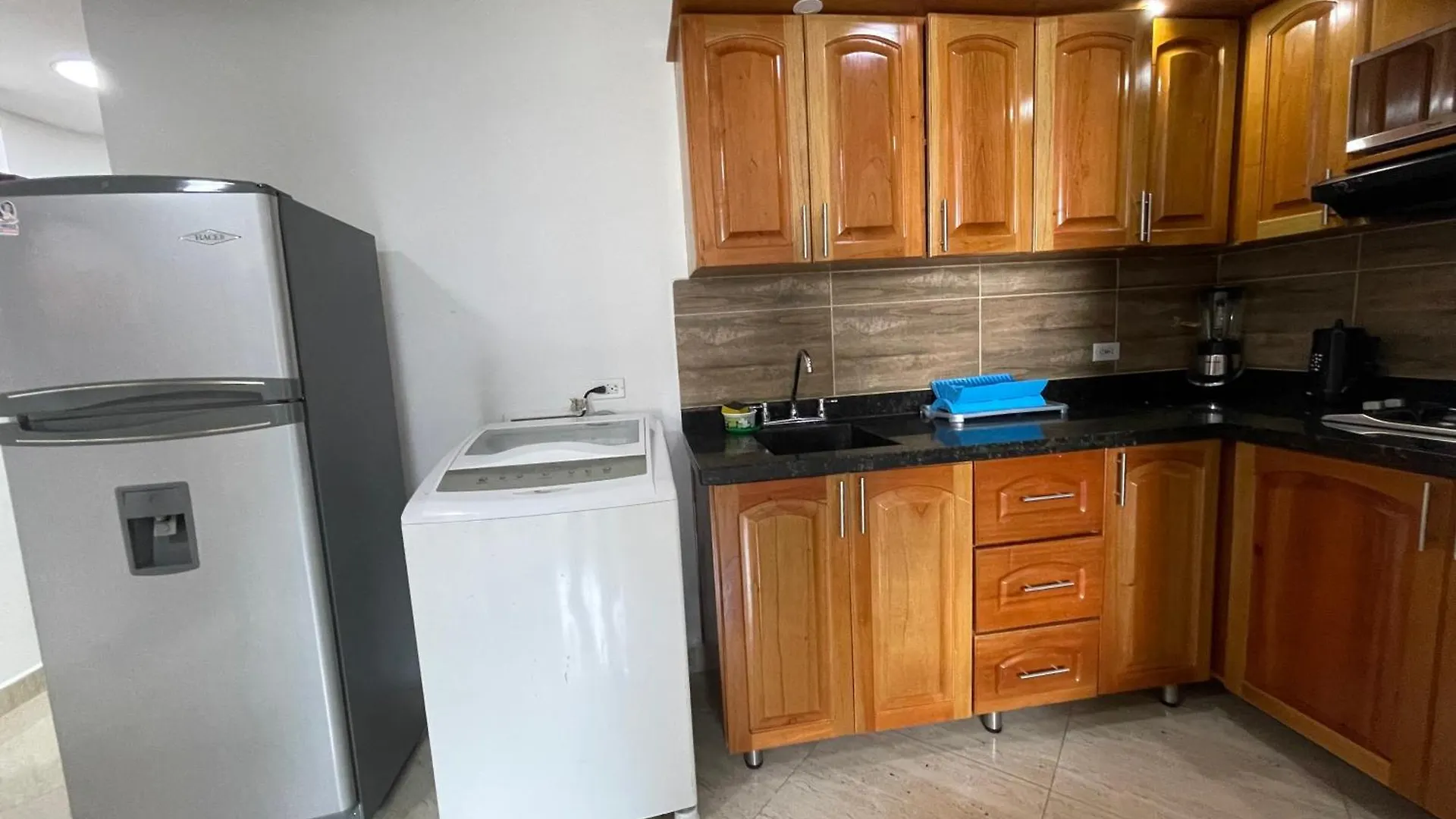 En Laureles Con Ascensor , Balcon Y Muy Bien Ubicado En Laureles Medellin , El Barrio Mas Cool Del Mundo Apartment Colombia